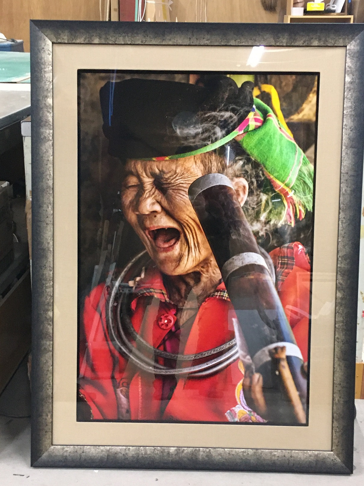 新しい額装が仕上がりました